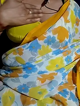 Snapshot of sesiteluguammayi chatting on 06-08-26, 01:39 sesiteluguammayi online show from 06-08-26, 01:39