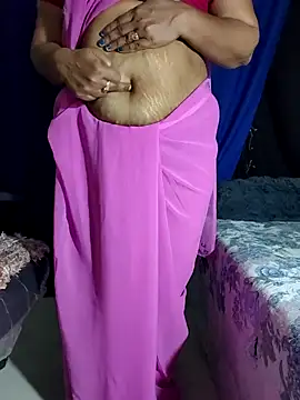 Snapshot of sesiteluguammayi chatting on 06-15-26, 12:55 sesiteluguammayi online show from 06-15-26, 12:55