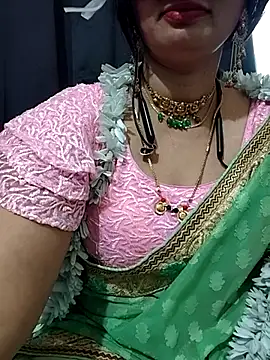 Snapshot of sesiteluguammayi chatting on 05-30-26, 02:40 sesiteluguammayi online show from 05-30-26, 02:40