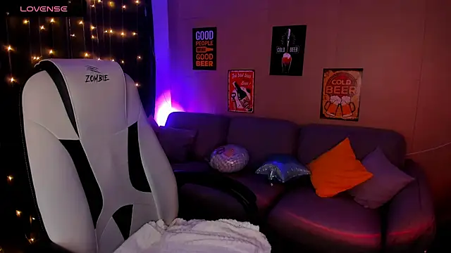 deboramoore online show from 10-05-25, 02:24