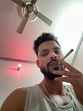 sofiacpl  online show from 04-17-26, 10:01