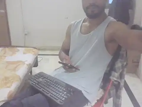 Snapshot of sofiacpl_ chatting on 10-19-25, 05:32 sofiacpl  online show from 10-19-25, 05:32