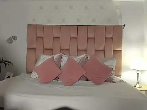 anabelle clark online show from 04-21-26, 04:24