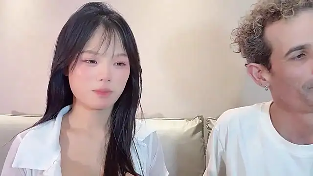 Snapshot of 19cmfuck18girl chatting on 05-20-26, 03:20 19cmfuck18girl online show from 05-20-26, 03:20