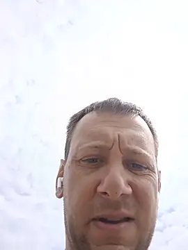 Snapshot of Alessio1987 chatting on 07-04-26, 08:53 Alessio1987 online show from 07-04-26, 08:53