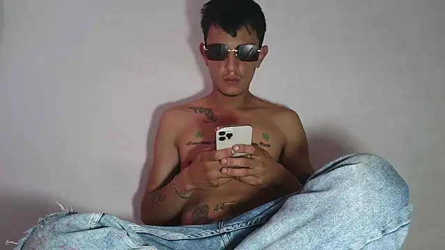 andrewcoopper1 online show from 01-31-26, 07:12