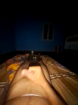 Tamilpayan00 online show from 10-18-25, 10:34