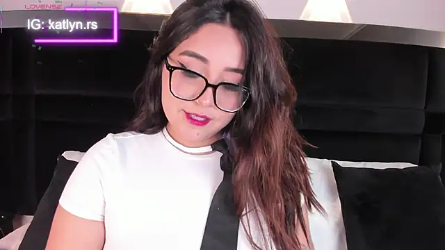 KatlynRous online show from 11-27-25, 05:13