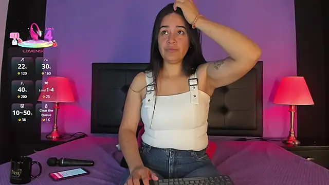 GreciaFox1 online show from 04-08-26, 12:28