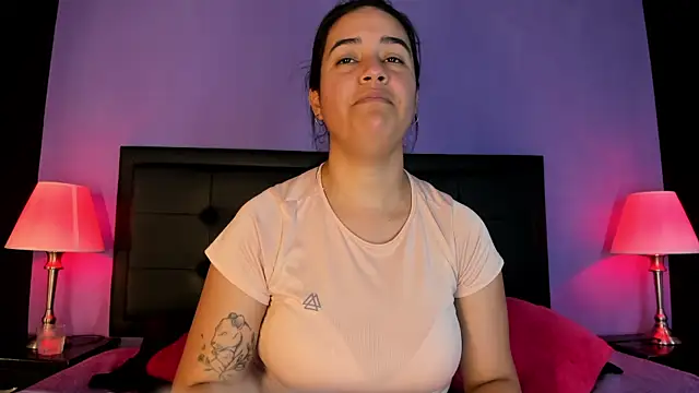 GreciaFox1 online show from 07-04-26, 01:59
