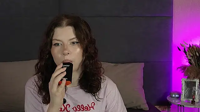 RianaRey online show from 06-19-26, 06:19