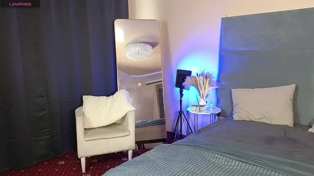 RianaRey online show from 06-16-26, 06:02