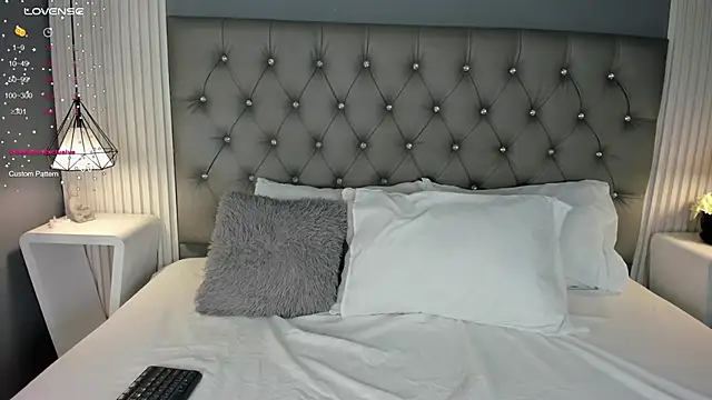 Snapshot of SofiAdanss chatting on 09-18-25, 11:35 SofiAdanss online show from 09-18-25, 11:35