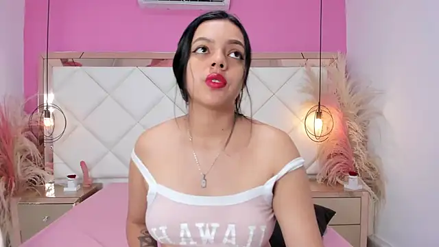 Lucianaa Collins online show from 10-01-25, 11:58