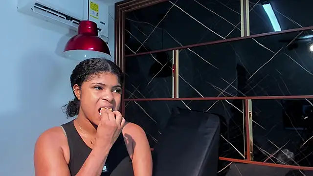 HannyThompson online show from 04-21-26, 12:45