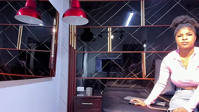 HannyThompson online show from 10-24-25, 12:04