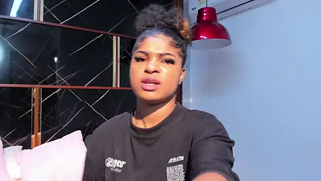 HannyThompson online show from 11-18-25, 12:41