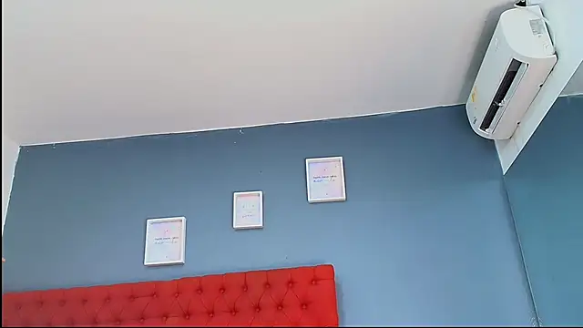 Snapshot of zuri_villegas chatting on 10-10-25, 07:25 zuri villegas online show from 10-10-25, 07:25