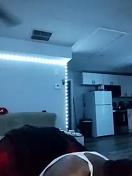 MrGreenbeanbean88 online show from 10-06-25, 04:24