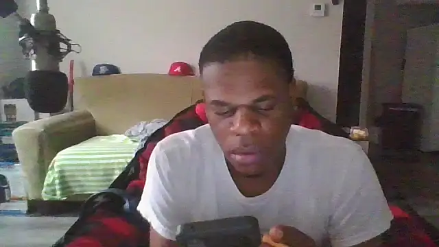 MrGreenbeanbean88 online show from 10-06-25, 08:42