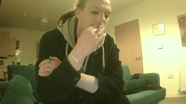 Snapshot of avamaxwell chatting on 04-08-26, 08:10 avamaxwell online show from 04-08-26, 08:10
