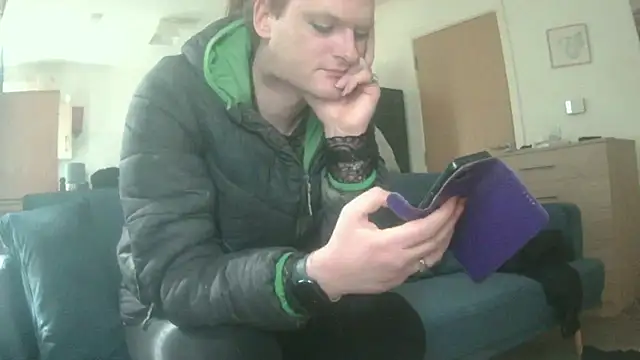 Snapshot of avamaxwell chatting on 05-16-26, 02:27 avamaxwell online show from 05-16-26, 02:27