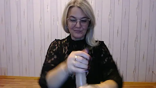 EleanoraDream online show from 10-16-25, 01:41