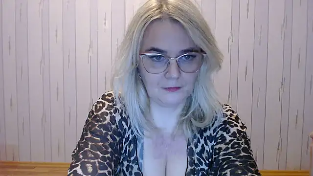 EleanoraDream online show from 11-18-25, 02:53