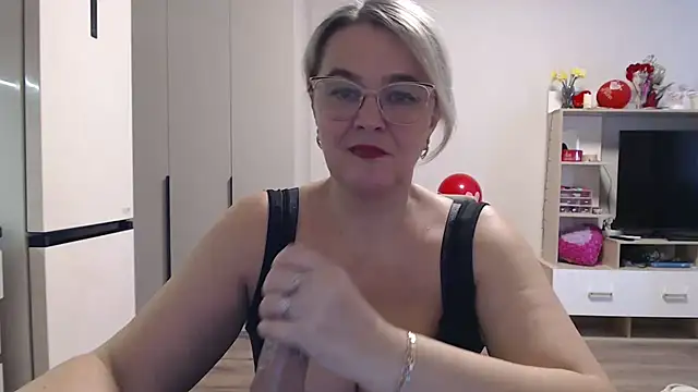 Snapshot of EleanoraDream chatting on 05-04-26, 08:50 EleanoraDream online show from 05-04-26, 08:50