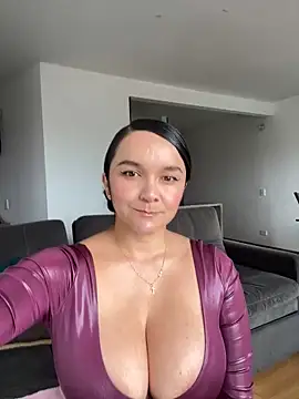 Nova Gabriela online show from 09-30-25, 03:18