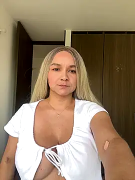 Nova Gabriela online show from 12-21-25, 01:57