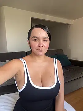 Nova Gabriela online show from 02-10-26, 03:33