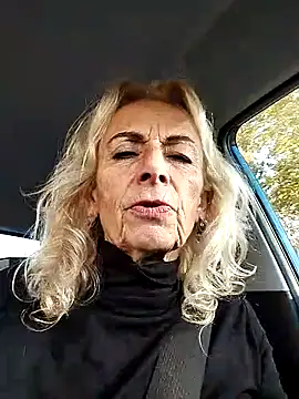 clarabell4 online show from 11-11-25, 08:31