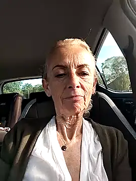 Snapshot of clarabell4 chatting on 05-14-26, 04:26 clarabell4 online show from 05-14-26, 04:26