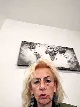 clarabell4 online show from 03-23-26, 08:36