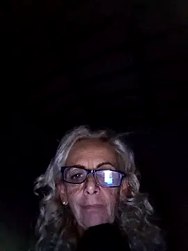 clarabell4 online show from 09-18-25, 08:12