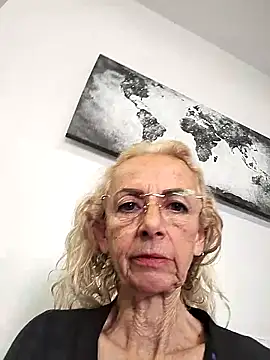 clarabell4 online show from 04-07-26, 08:16