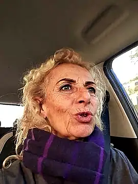 clarabell4 online show from 01-12-26, 01:40