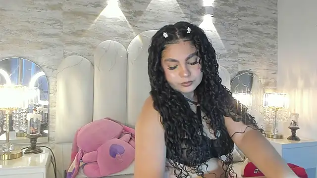 Yassy vazquez online show from 12-19-25, 07:38