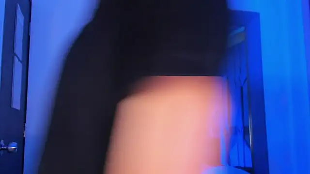 Snapshot of Sebax_Young chatting on 03-24-26, 07:58 Sebax Young online show from 03-24-26, 07:58