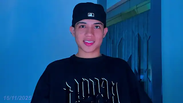 Sebax Young online show from 11-16-25, 08:24