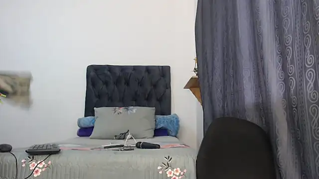 Busty-Caramel online show from 09-25-25, 02:12