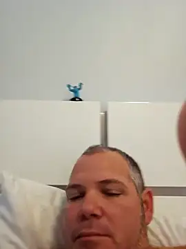 cubanitofeliz40 online show from 02-10-26, 12:59