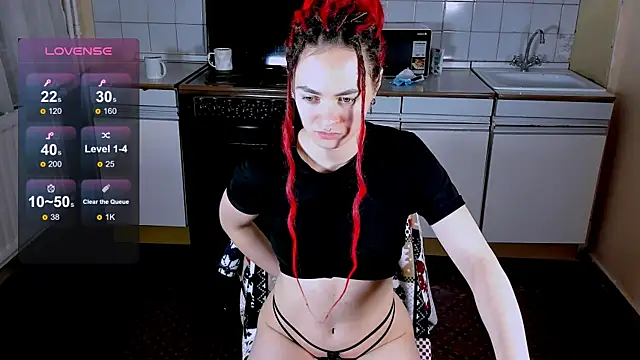 Georgia  Miller online show from 12-04-25, 08:41