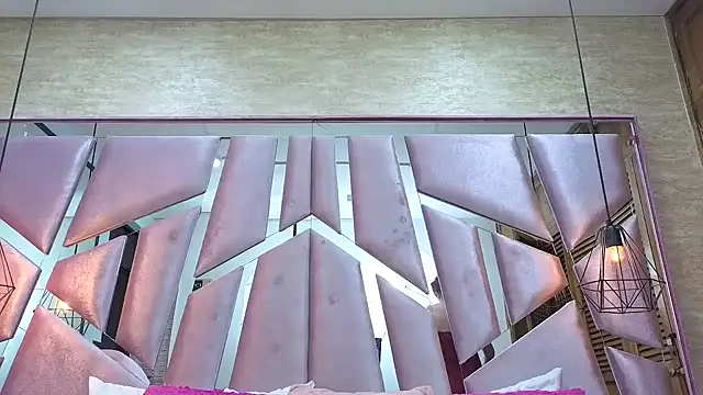 Snapshot of ThaliaCross chatting on 02-15-26, 12:26 ThaliaCross online show from 02-15-26, 12:26