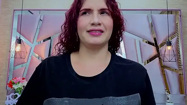 ThaliaCross online show from 07-22-26, 07:49