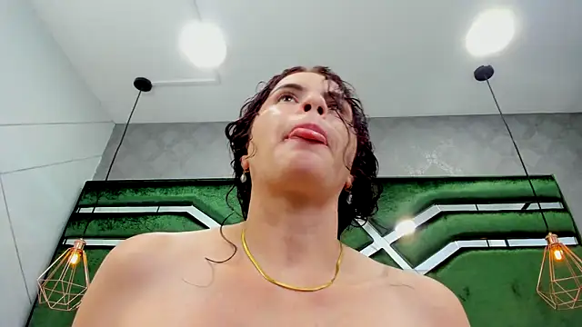 ThaliaCross online show from 09-17-25, 07:49