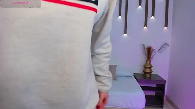 Snapshot of emma_fhox chatting on 02-07-26, 02:19 emma fhox online show from 02-07-26, 02:19