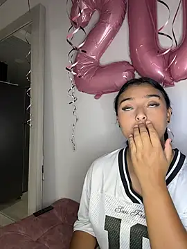Snapshot of nicolexxaleja chatting on 06-27-26, 03:12 nicolexxaleja online show from 06-27-26, 03:12