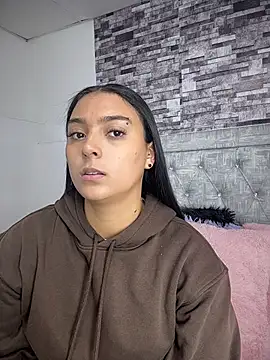 nicolexxaleja online show from 01-08-26, 04:02